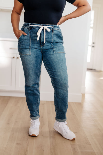 Payton Judy Blue Pull On Denim Jogger Jeans in Medium Wash
