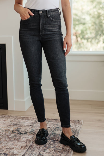 Octavia Judy Blue High Rise Control Top Skinny Jeans in Washed Black